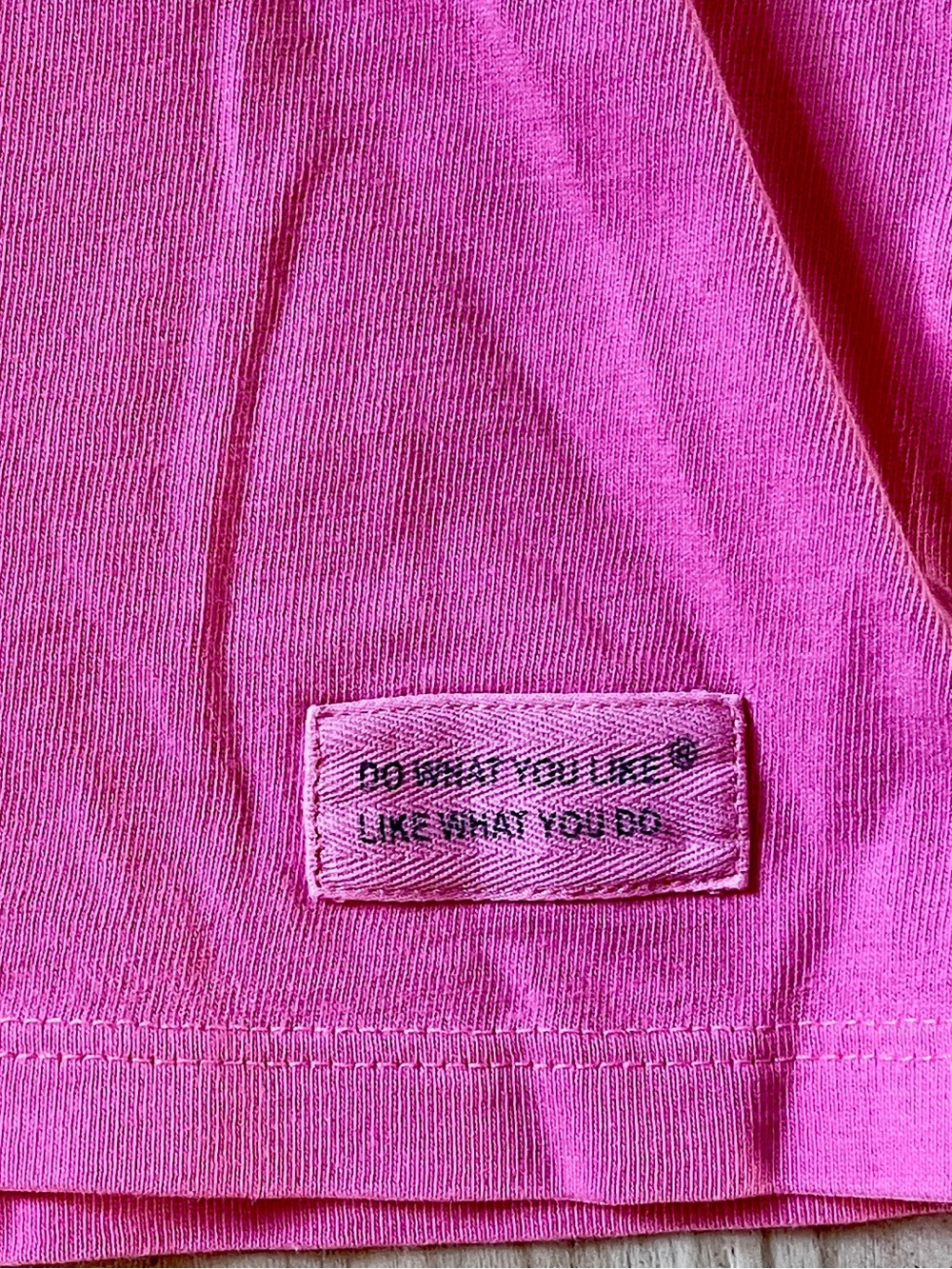 Life Is Good Girls' Night Out Pink Graphic Tee, camping, women’s size: Large - Picture 9 of 9